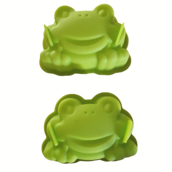 Wilton Silicone Molds Frog Theme For Soaps Desserts Candy Treats Set of 2 - Picture 1 of 4
